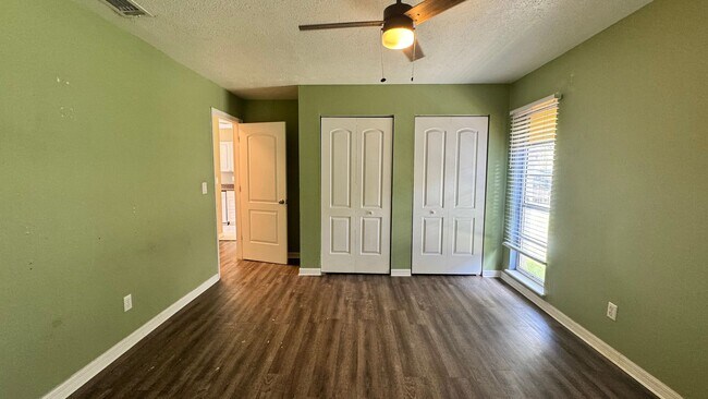 Building Photo - FOR RENT – 2 Bed / 1 Bath Triplex in Citrus Park, Ocala, FL – Available Now!