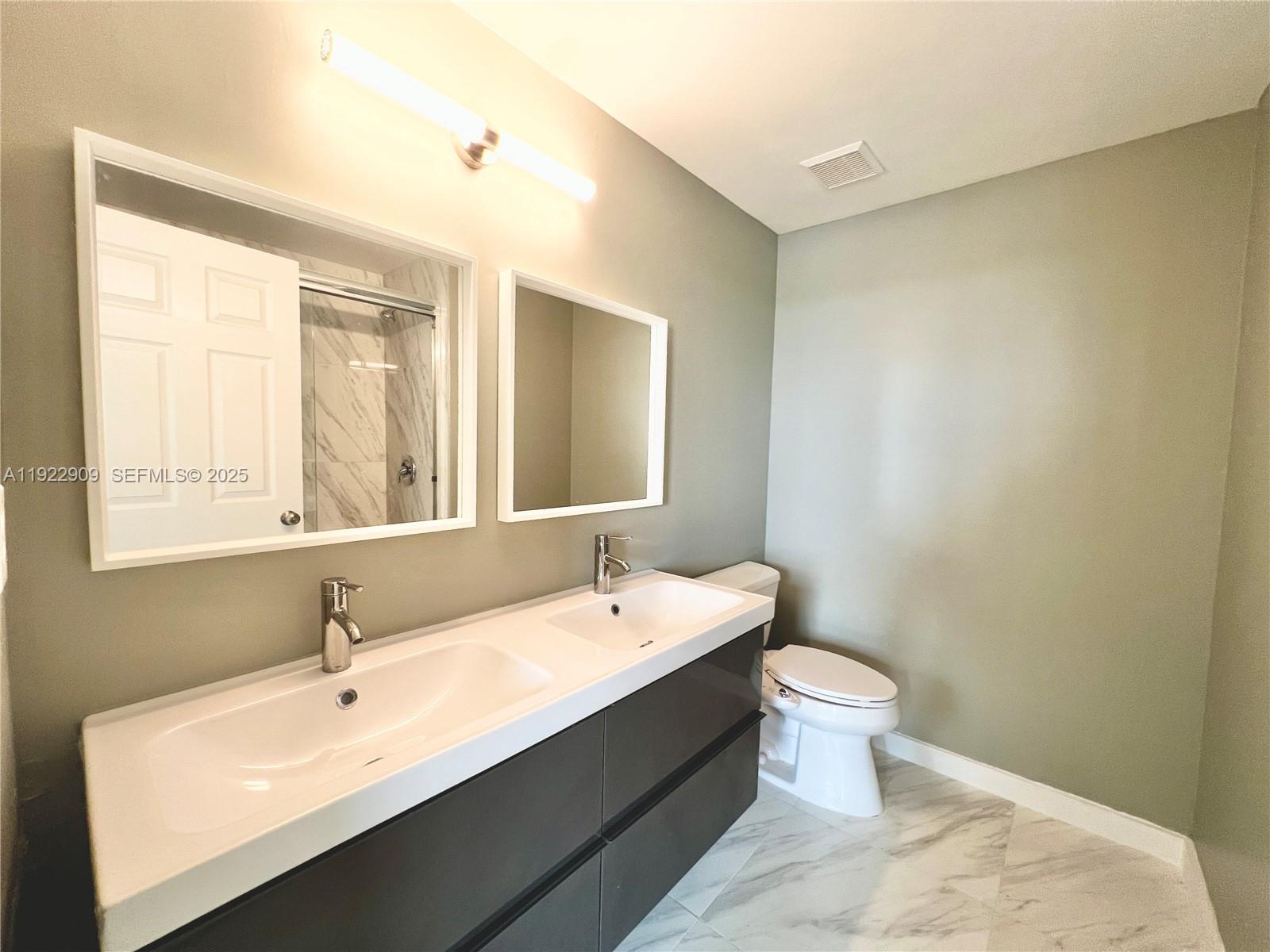 Building Photo - 1816 Salerno Cir