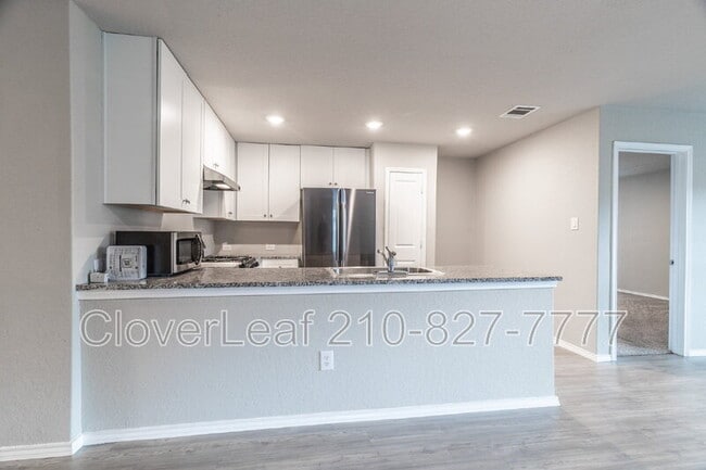 Building Photo - 2815 Rosefinch