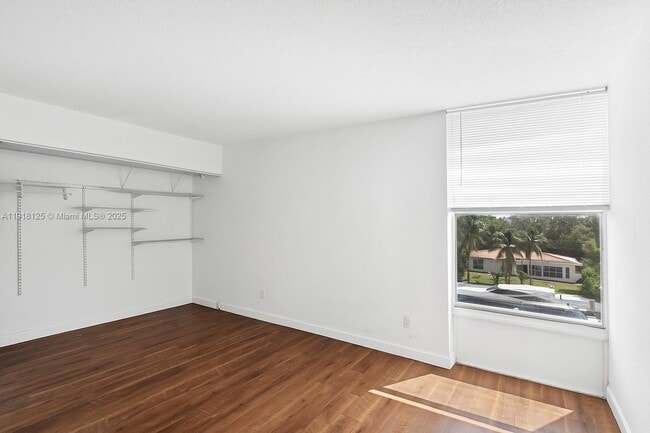 Building Photo - 2020 NE 135th St