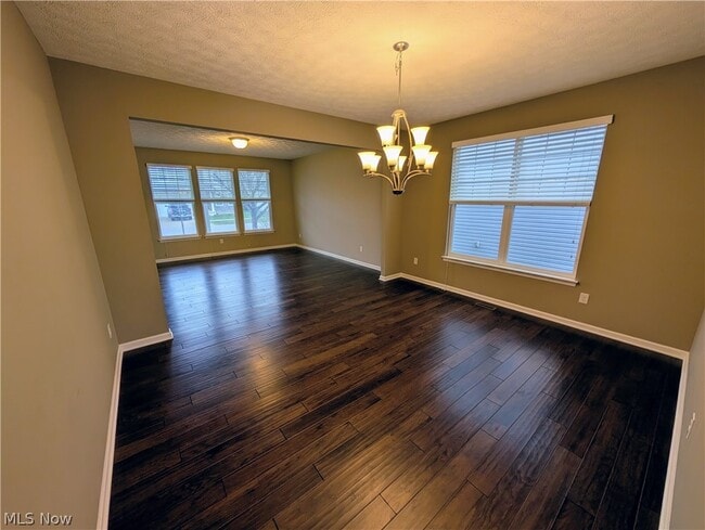 Building Photo - 32815 Rebecca Ln