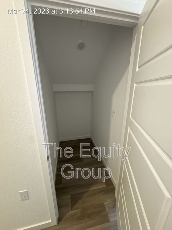 Building Photo - 2440 S Aubree St