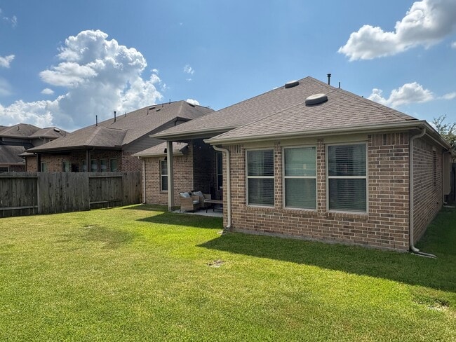 Building Photo - 22206 Buttercup Fields Trail
