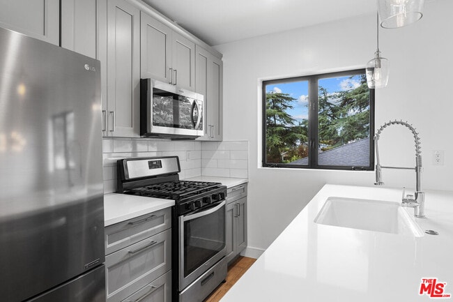 Building Photo - 4080 Van Buren Pl