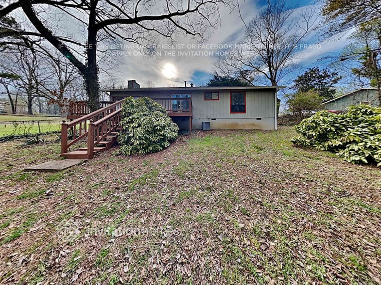 Building Photo - 2690 Big Oaks Dr