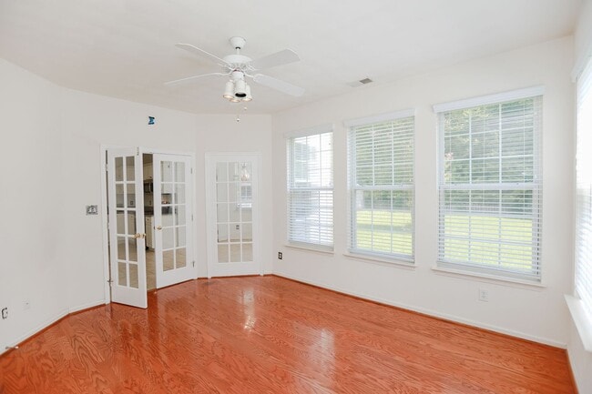 Building Photo - Gorgeous 5 Bedroom Rental in Virginia Beach