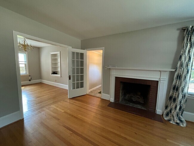 Building Photo - 3109 Clark Ave