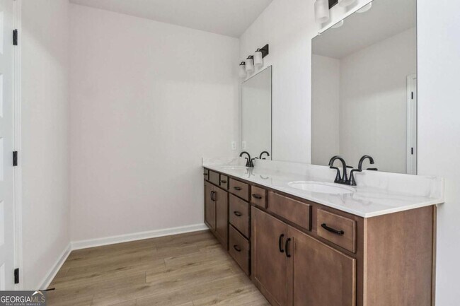 Building Photo - 708 Shetland Trl