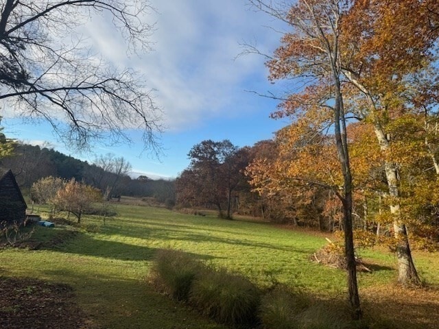 Building Photo - 45 A Trapelo Rd