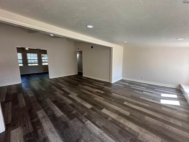 Building Photo - 4103 Berwick Dr