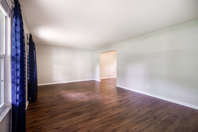 Building Photo - 5781 King Arthur Dr