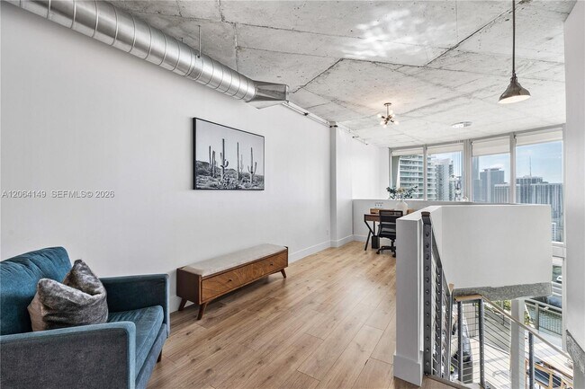 Building Photo - 690 SW 1st Ct