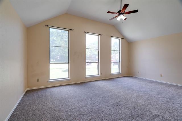 Building Photo - 2100 Remmington Dr