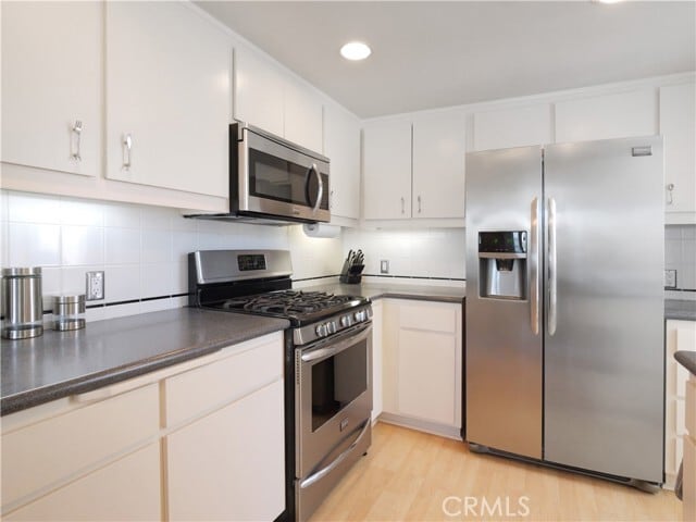 Building Photo - 440 Marine Pl