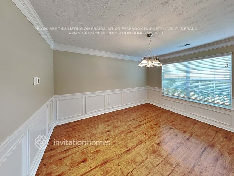 Building Photo - 2207 Corkscrew Way
