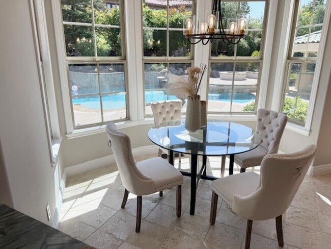 Building Photo - Luxury Two-Story 4BD/4.5BA Home, Located i...