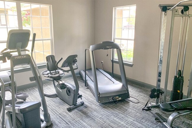 Building Photo - 1297 W Loop 1604 N