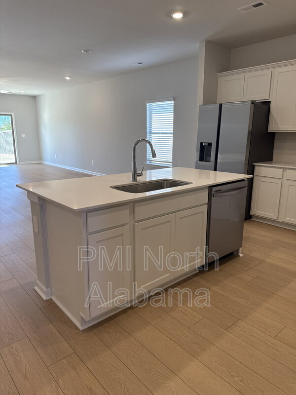 Building Photo - 15733 Ruthie Lynn Dr