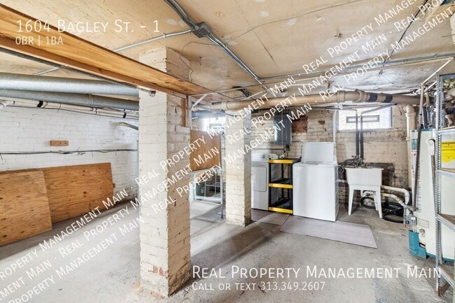 Building Photo - Newly Renovated Listing in Beyster Corktown