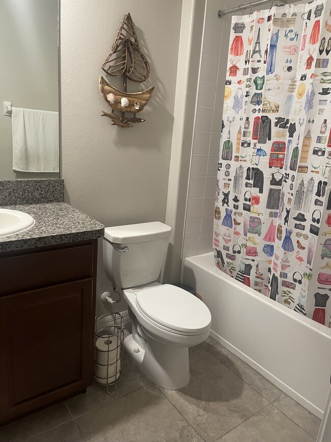 Building Photo - 17044 Yellow Pine St