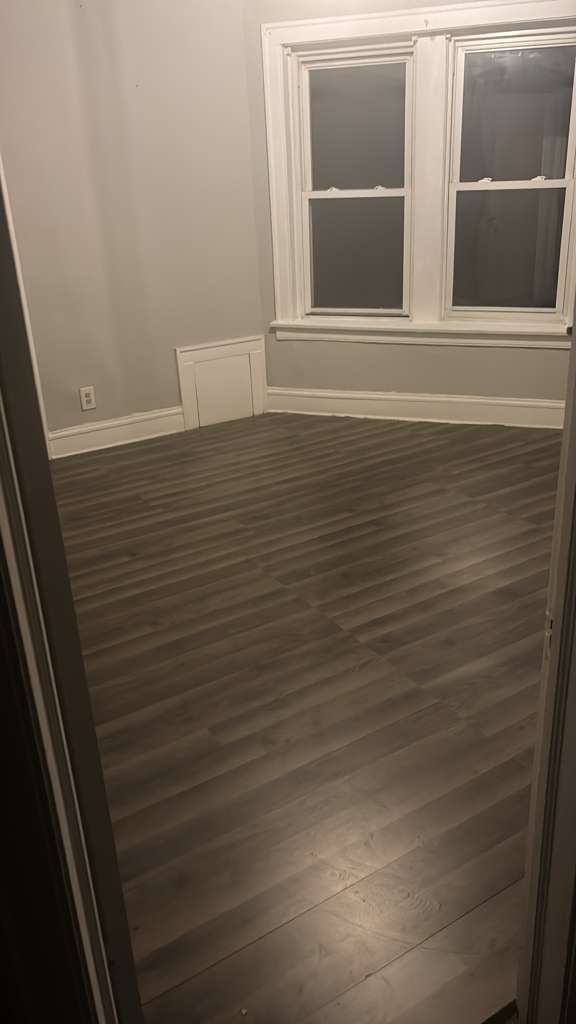 Building Photo - 7842 S Bennett Ave