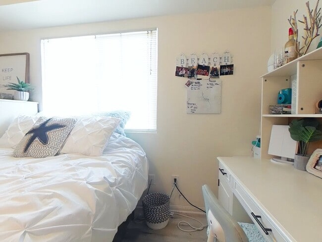 Building Photo - Huge 2 story 8 bed room Home: a hop and a skip from SDSU!  You will never be late to class!