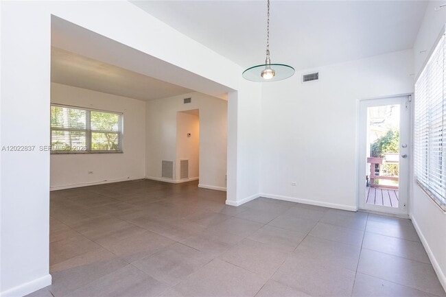 Building Photo - 66 NW 87th St