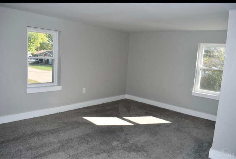 Building Photo - 150 E North St