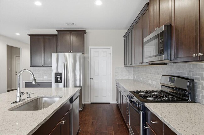 Building Photo - 6764 Catania Loop