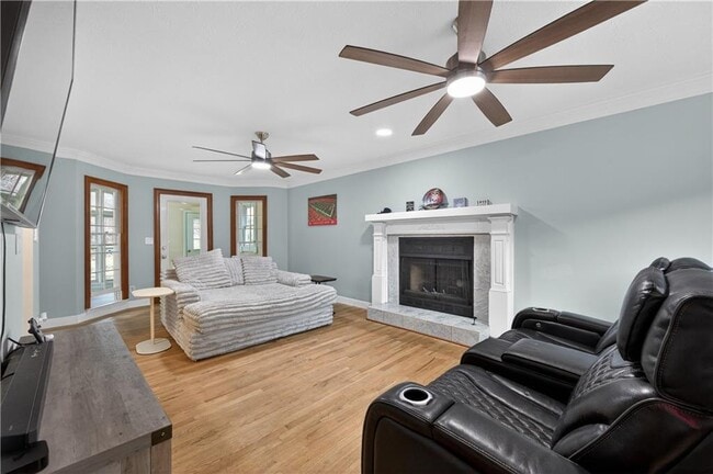 Building Photo - 2878 Cardinal Trce