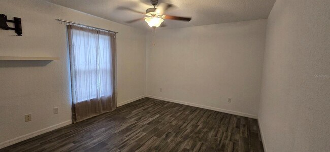 Building Photo - 5906 SW 172nd Loop