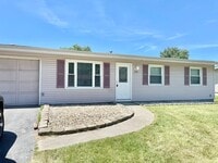 Building Photo - Lovely 3 Bedroom Home w/ Lots of Updates!