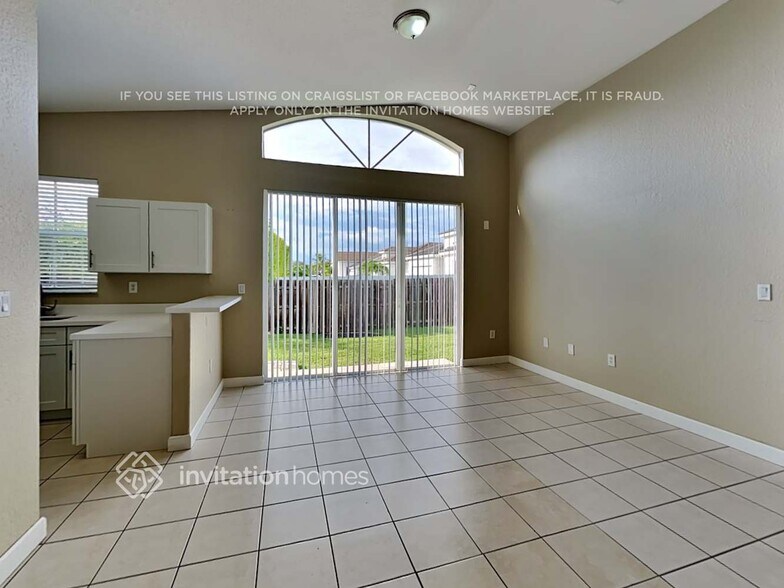 Building Photo - 15551 SW 21st Terrace