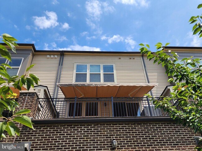 Building Photo - 22802 Goldsborough Ter