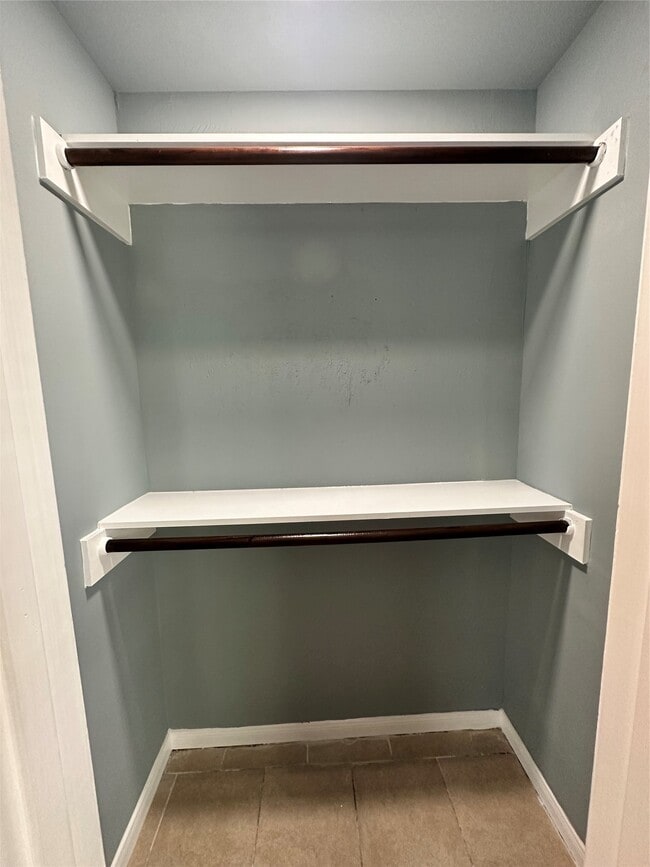 Building Photo - 6911 Bauman Rd