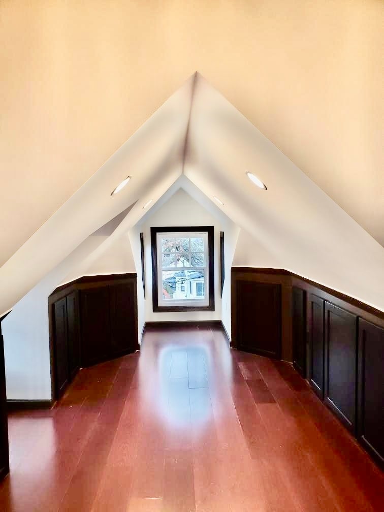 Building Photo - 215 Pearl St