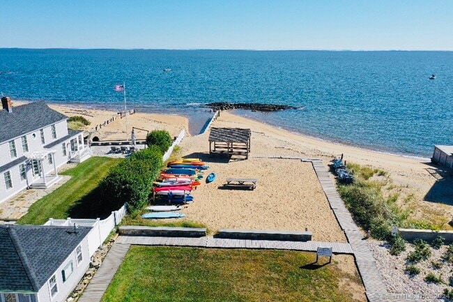Building Photo - 55 Overshore Dr W