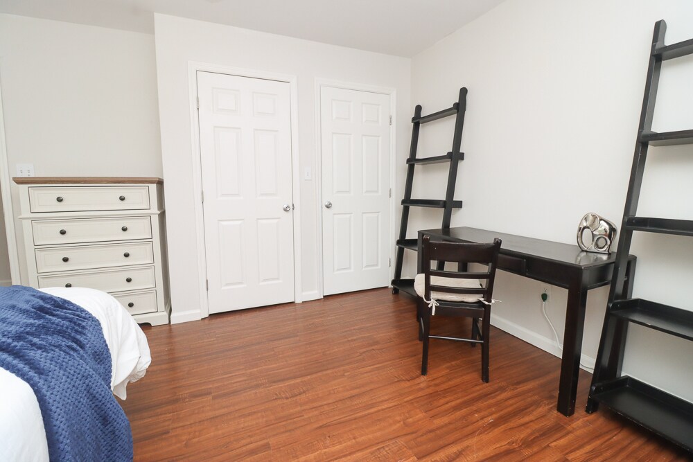 Building Photo - 1904 Karen Ln