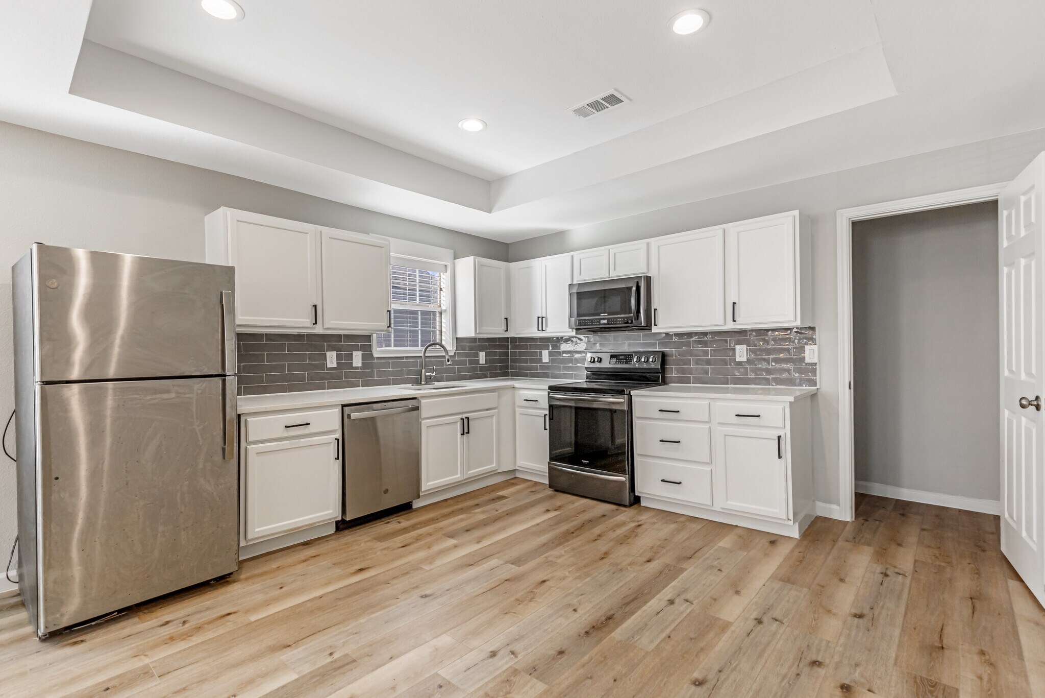 Building Photo - 1123 W Morgan St