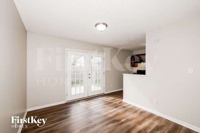 Building Photo - 9318 Kingsboro Cir