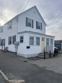 Building Photo - 11 2nd St