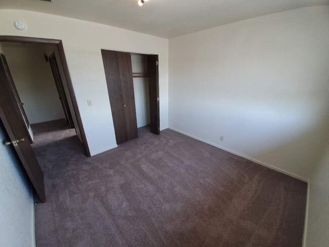 Building Photo - 431 S 16th St