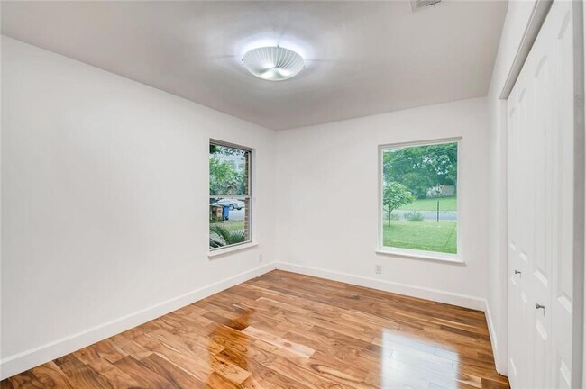 Building Photo - 4813 Blueberry Trail