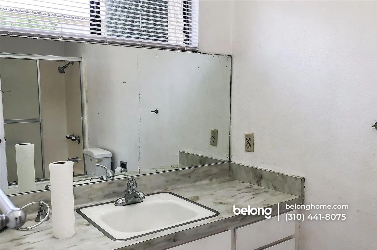 Building Photo - 2240 India St