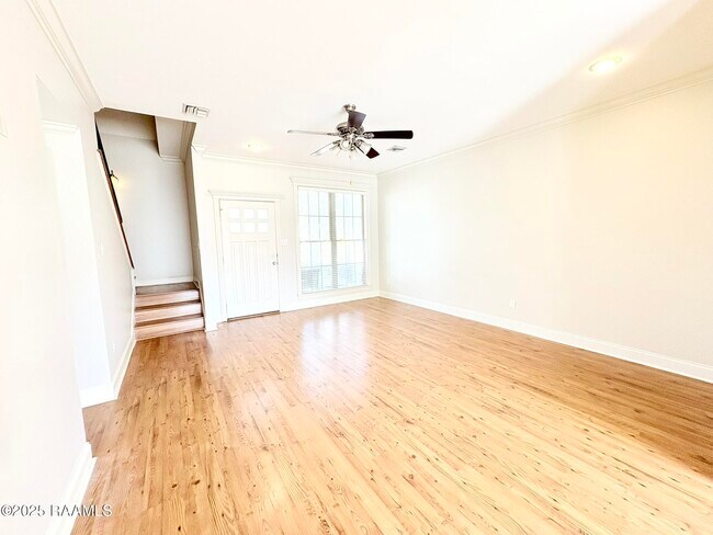 Building Photo - 23 Courtyard Cir