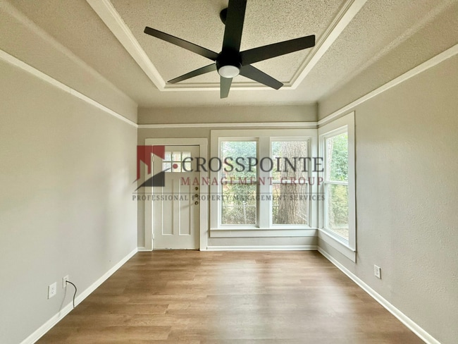 Building Photo - E Noble St 403/ 405  LEASE UP ONLY