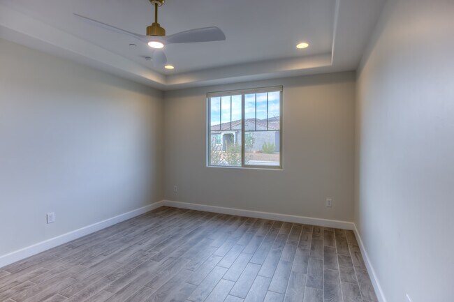 Building Photo - 5545 S Adero Cyn Trl