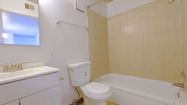 Building Photo - 216 General Stilwell St NE