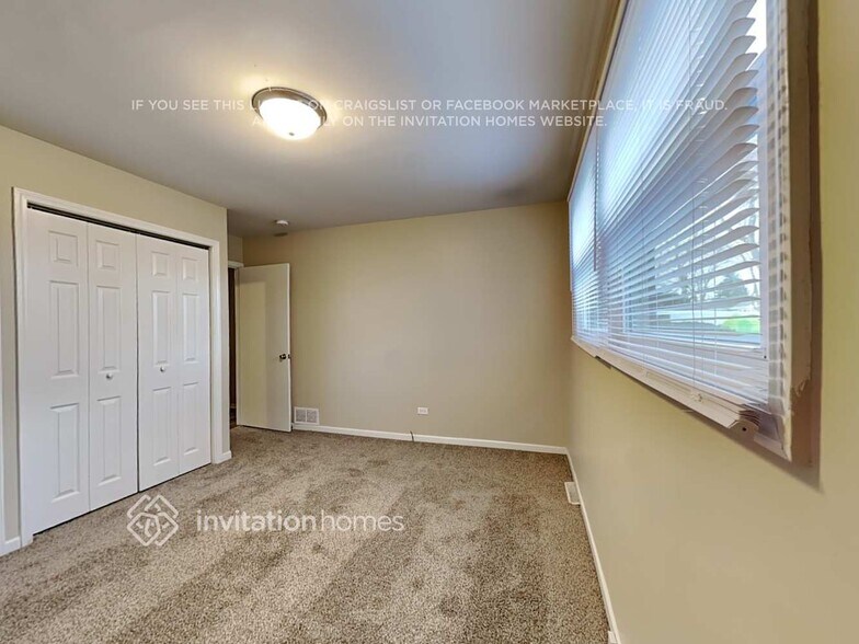 Building Photo - 3202 Pheasant Dr