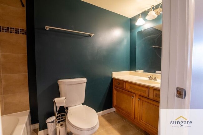 Building Photo - 1807 Westphal Pl